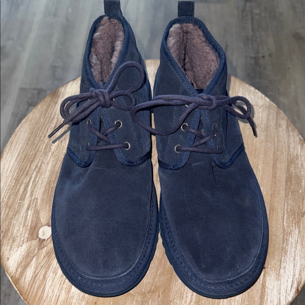 NWOT UGGS Navy Suede Lace Up Boots Sz 10